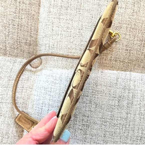 HP! Coach Crossbody Bag And Essential Wristlet Bundle - Picture 16 of 16